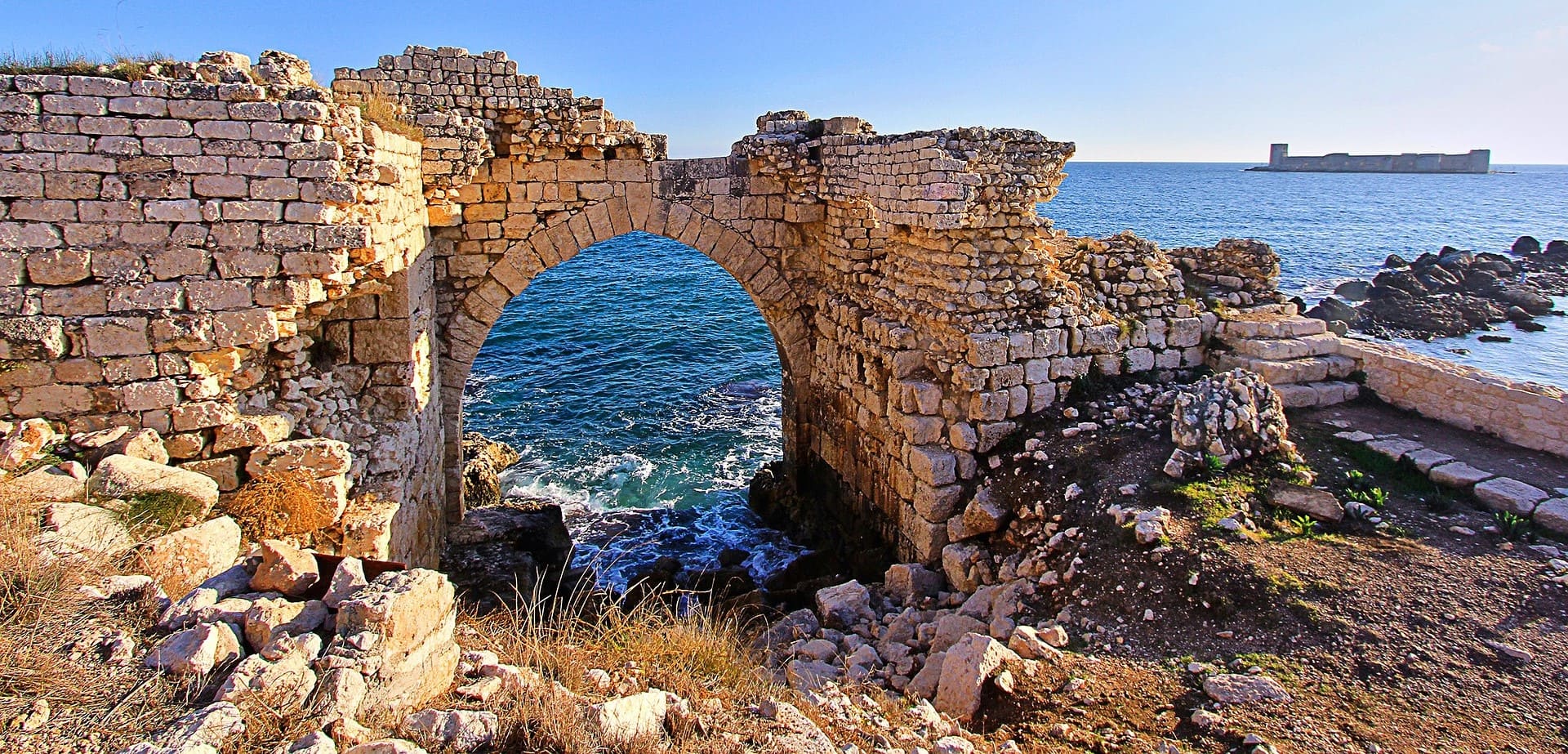 kyzkalesi fortress mersin turkey