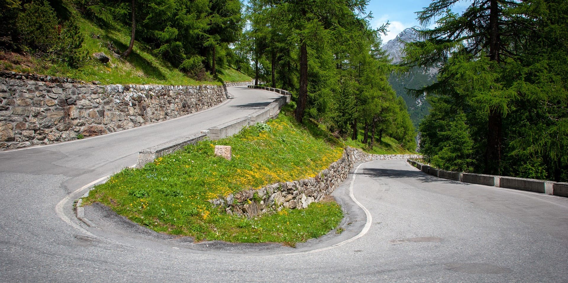 serpentine road